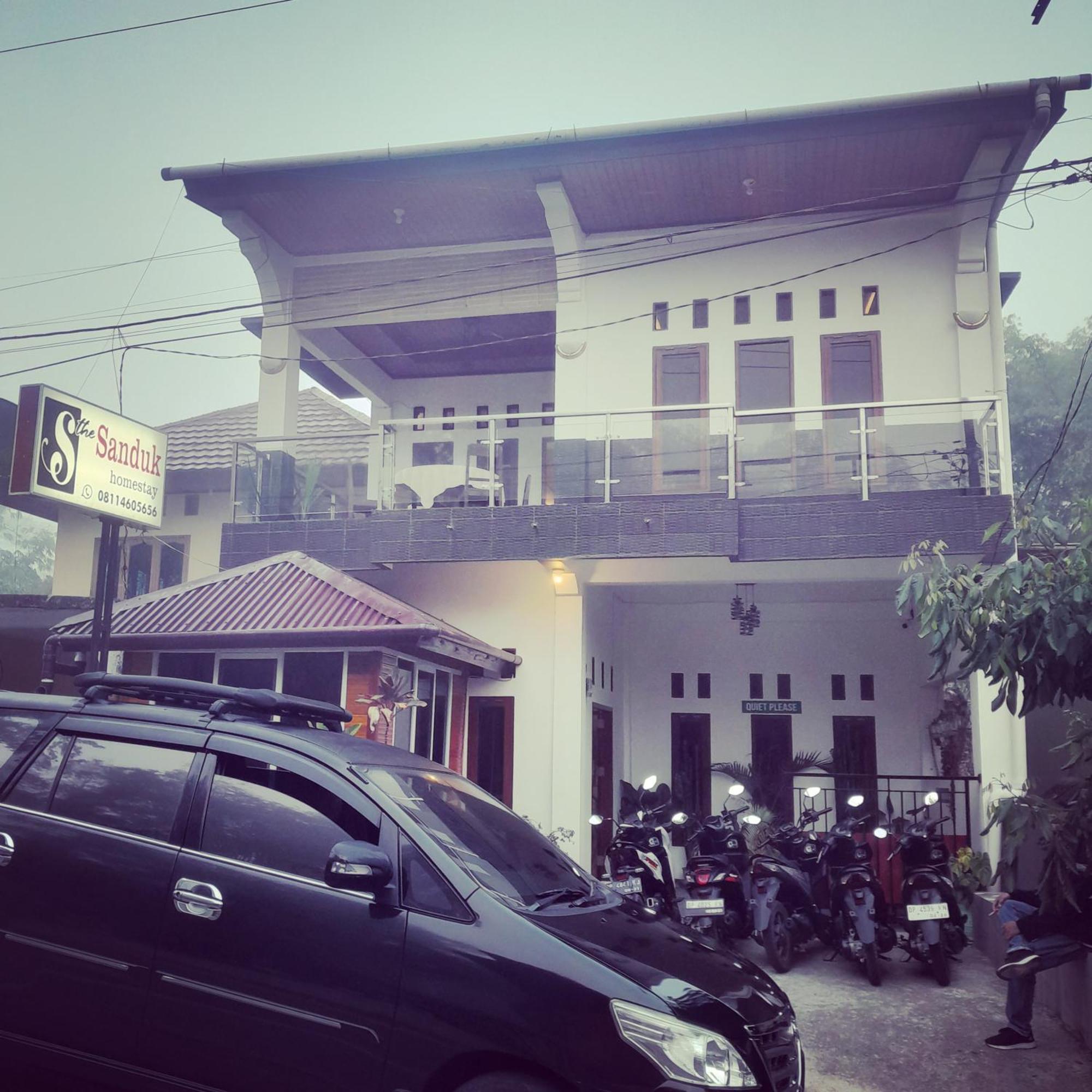 The Sanduk Homestay Rantepao Exterior photo